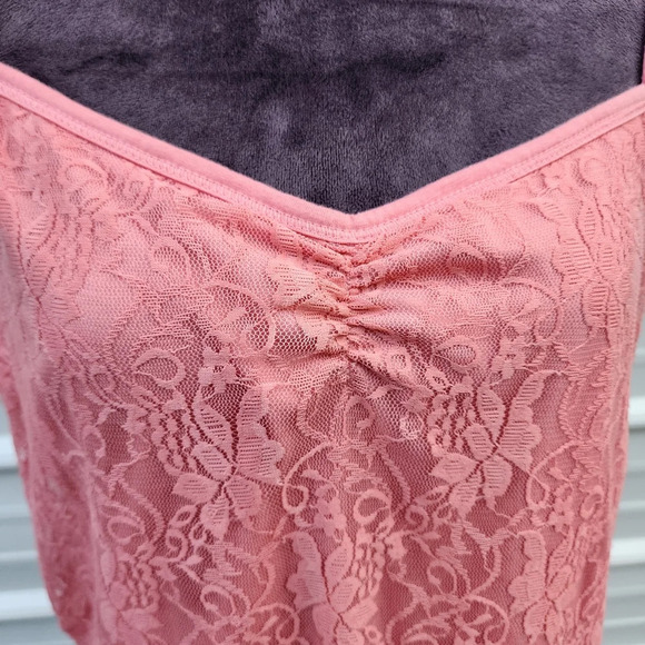 NWT Maurices Womens Cami Tank Top Coral Pink Lined Lace Stretch Boho Plus 1 1X - Picture 3 of 11